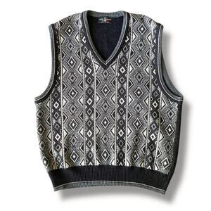 VTG The Italian Sweater Co. Mens Wool Knit V Neck Vest Gray Patterned Italy